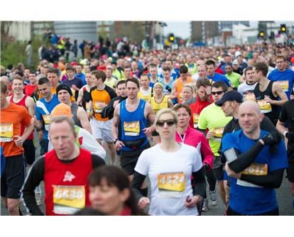 Manchester Marathon running crowd
